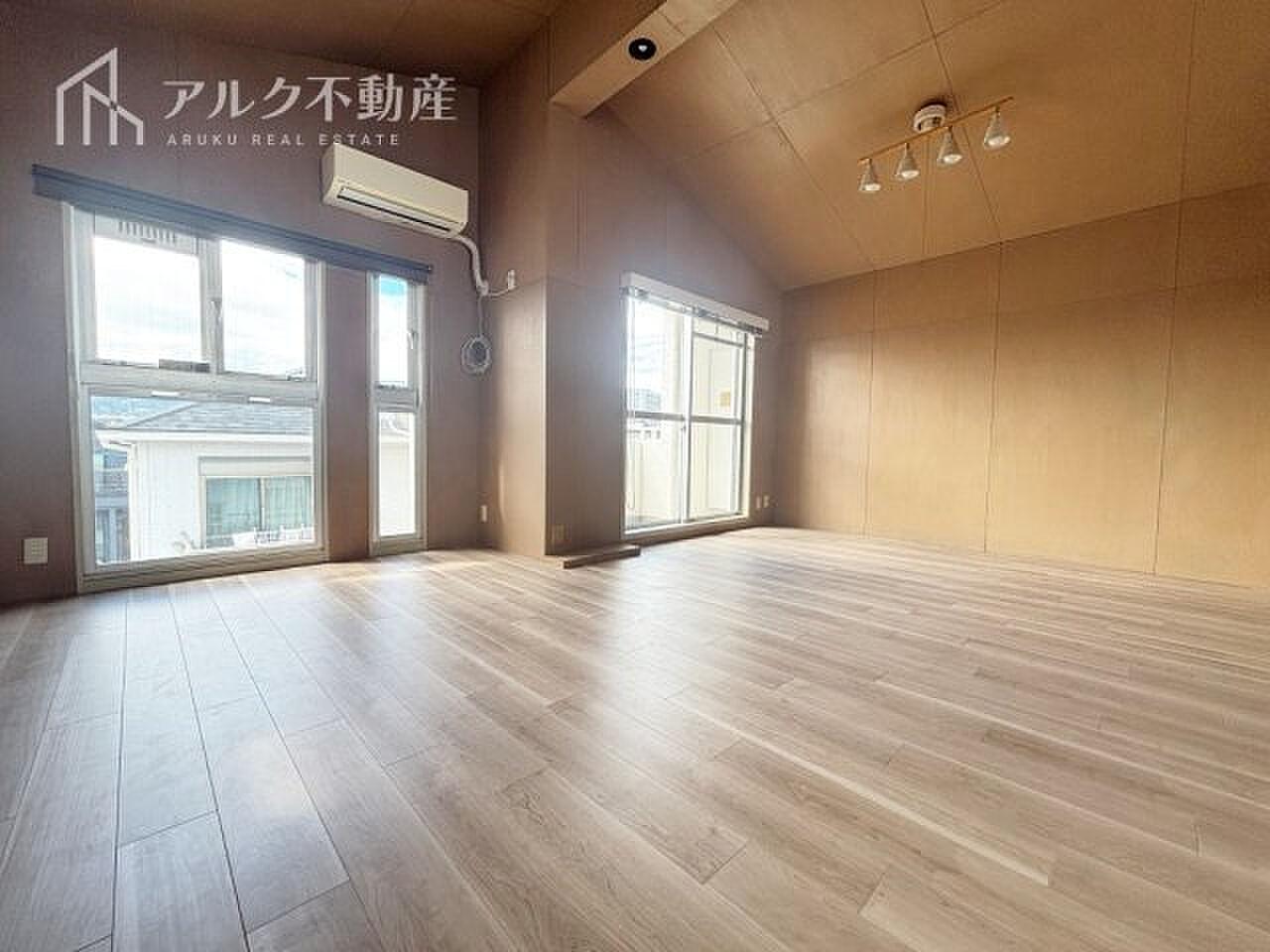(不明)