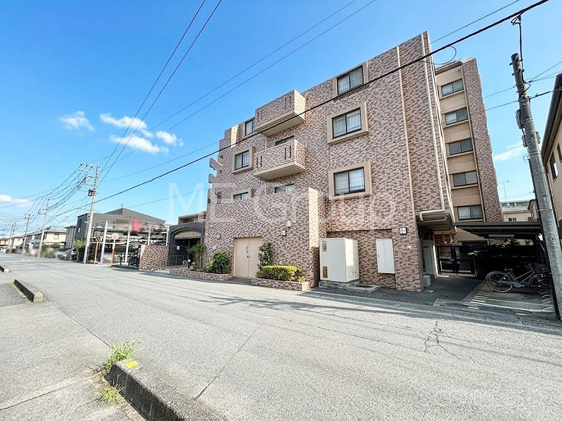 43㎡の平場に、雲まで続く空をひとりぶん
