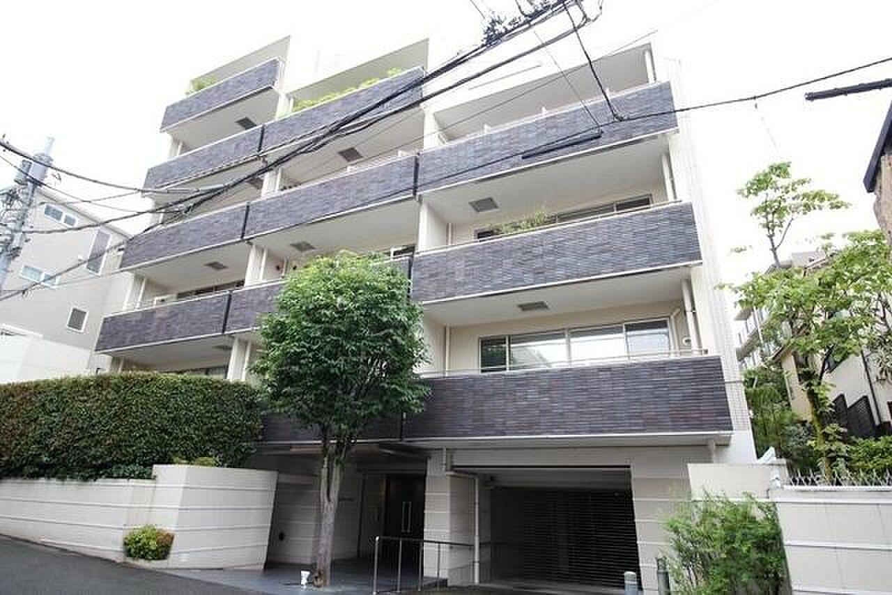 合計35㎡、2つのルーフバルコニーを持つ港区の角部屋