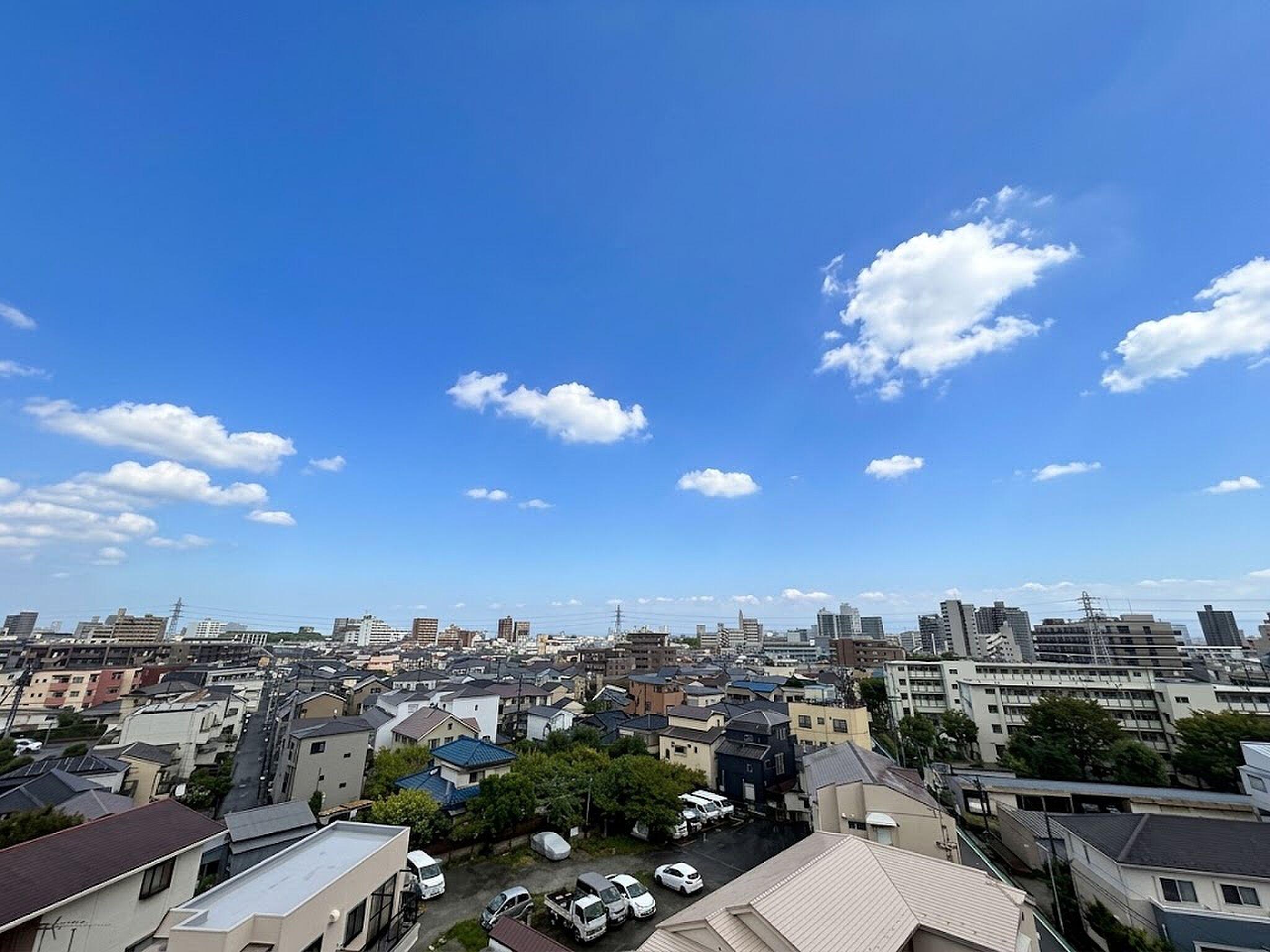 51㎡の平場、遮るものは腰高の柵だけ