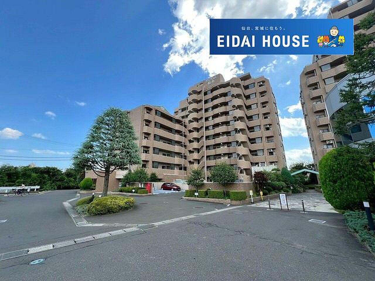 最上階、56㎡の平場が空の下に広がる
