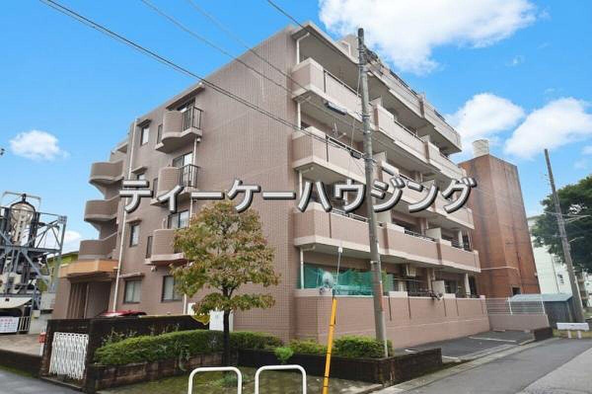 最上階、40㎡の空き地のような屋上