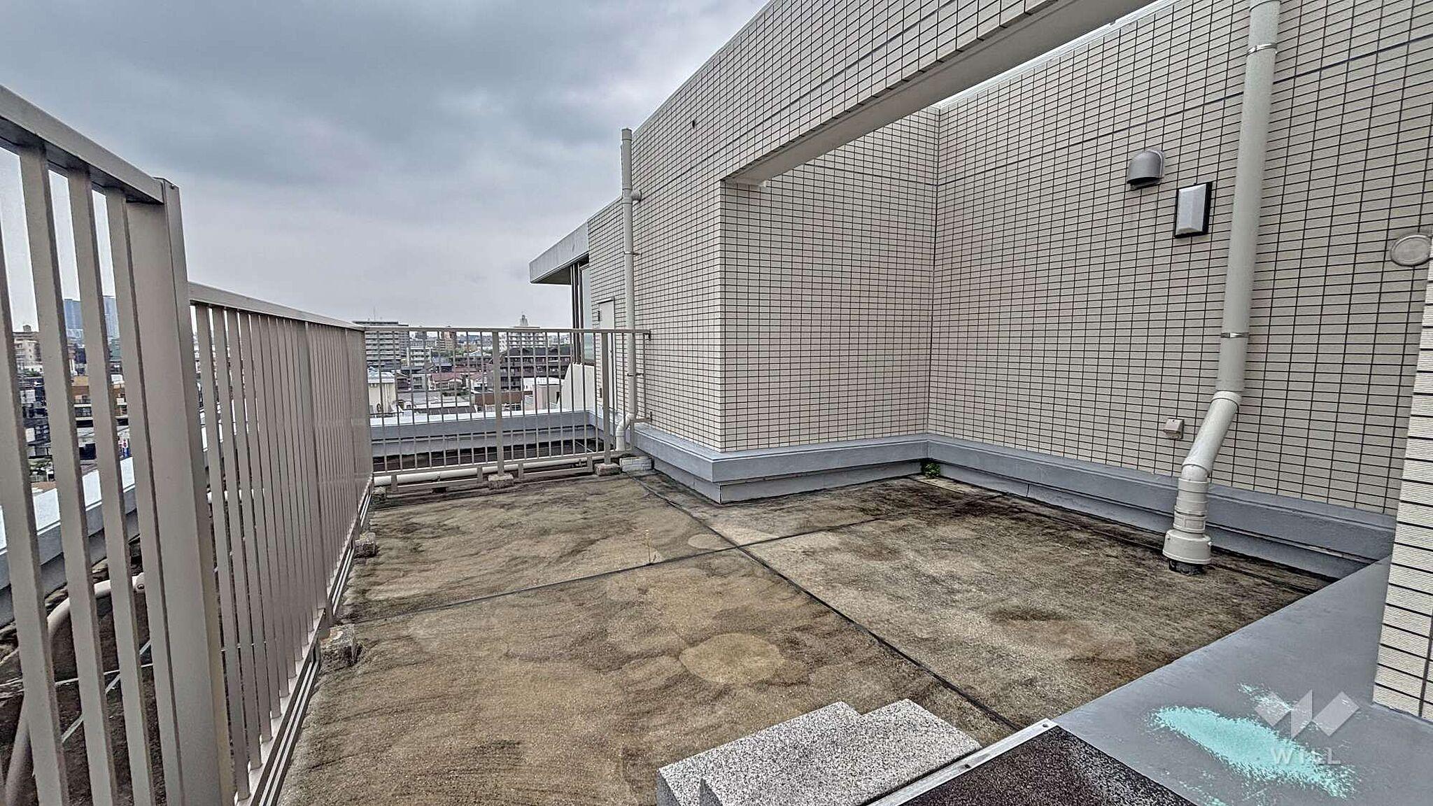 最上階・南向き角住戸。名古屋の街並みを見晴らす、7階のルーフバルコニーのある暮らし