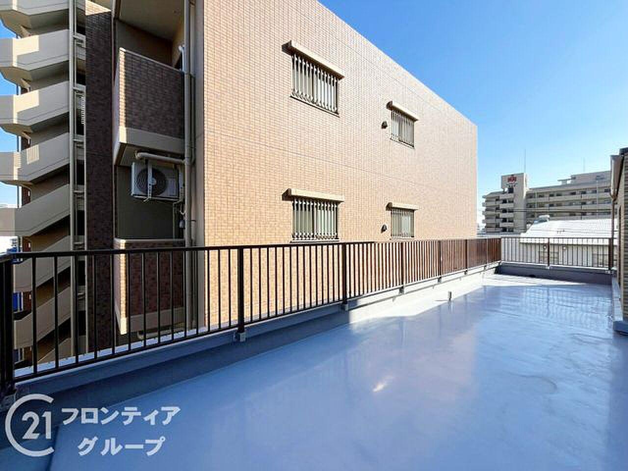 41㎡の平場が、南東の空の下にまるごと広がる
