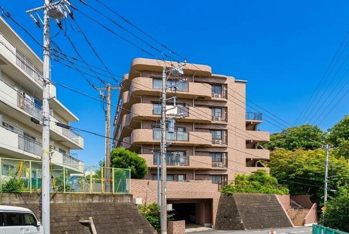 43㎡の芝生に、洋室から一歩で出られる