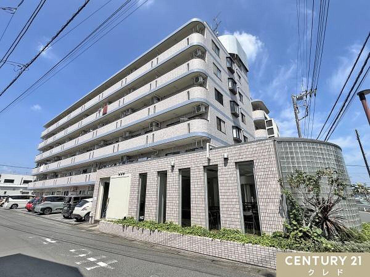 33㎡の平場に、埼玉の空がまるごと乗る
